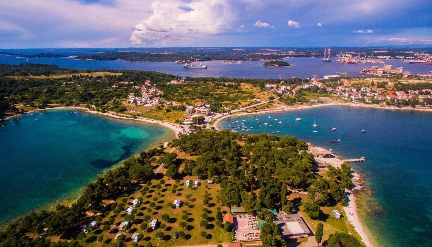 Divina V 150 Meters From The *