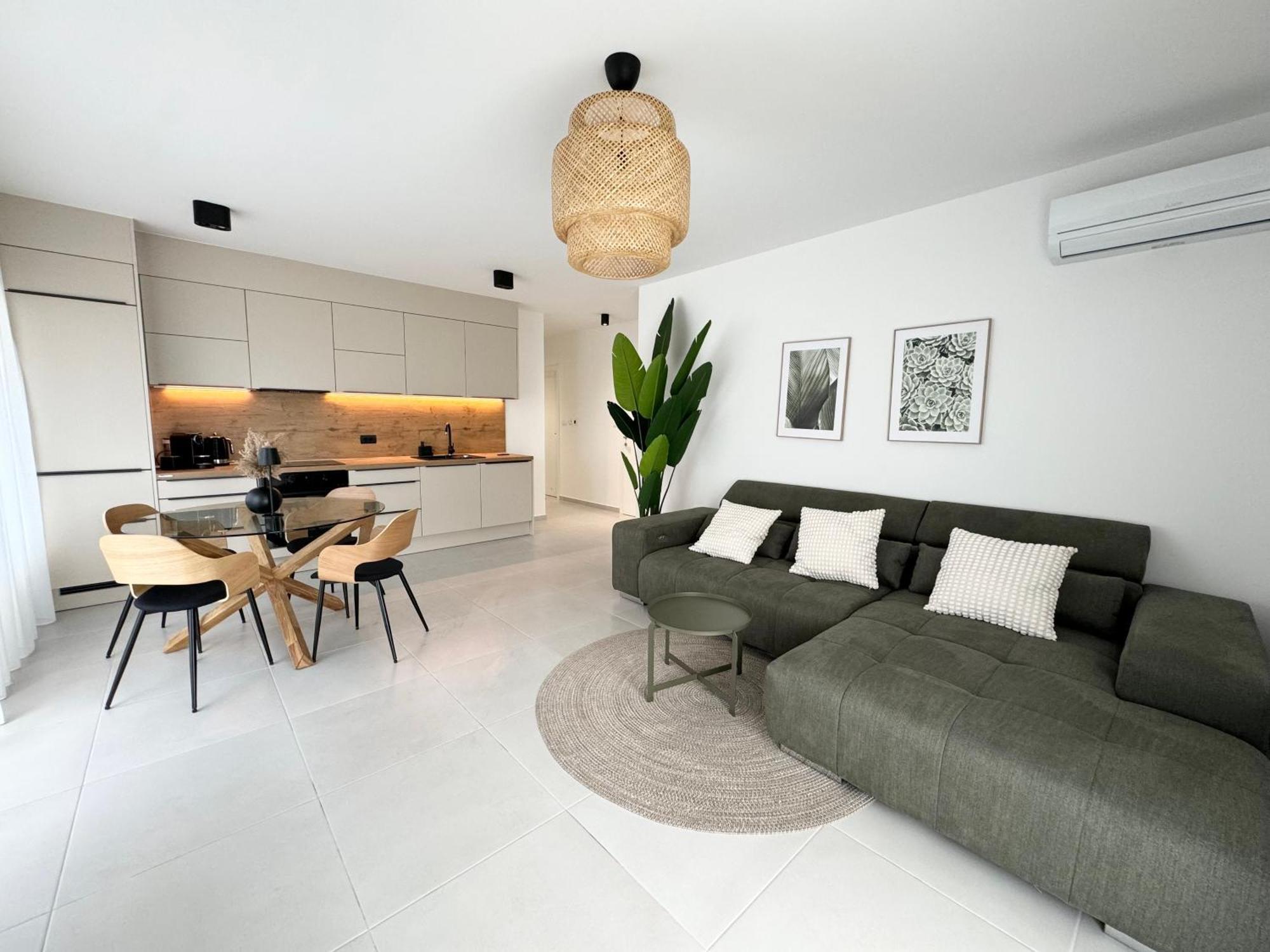 Apartman Divina V 150 Meters From The *
