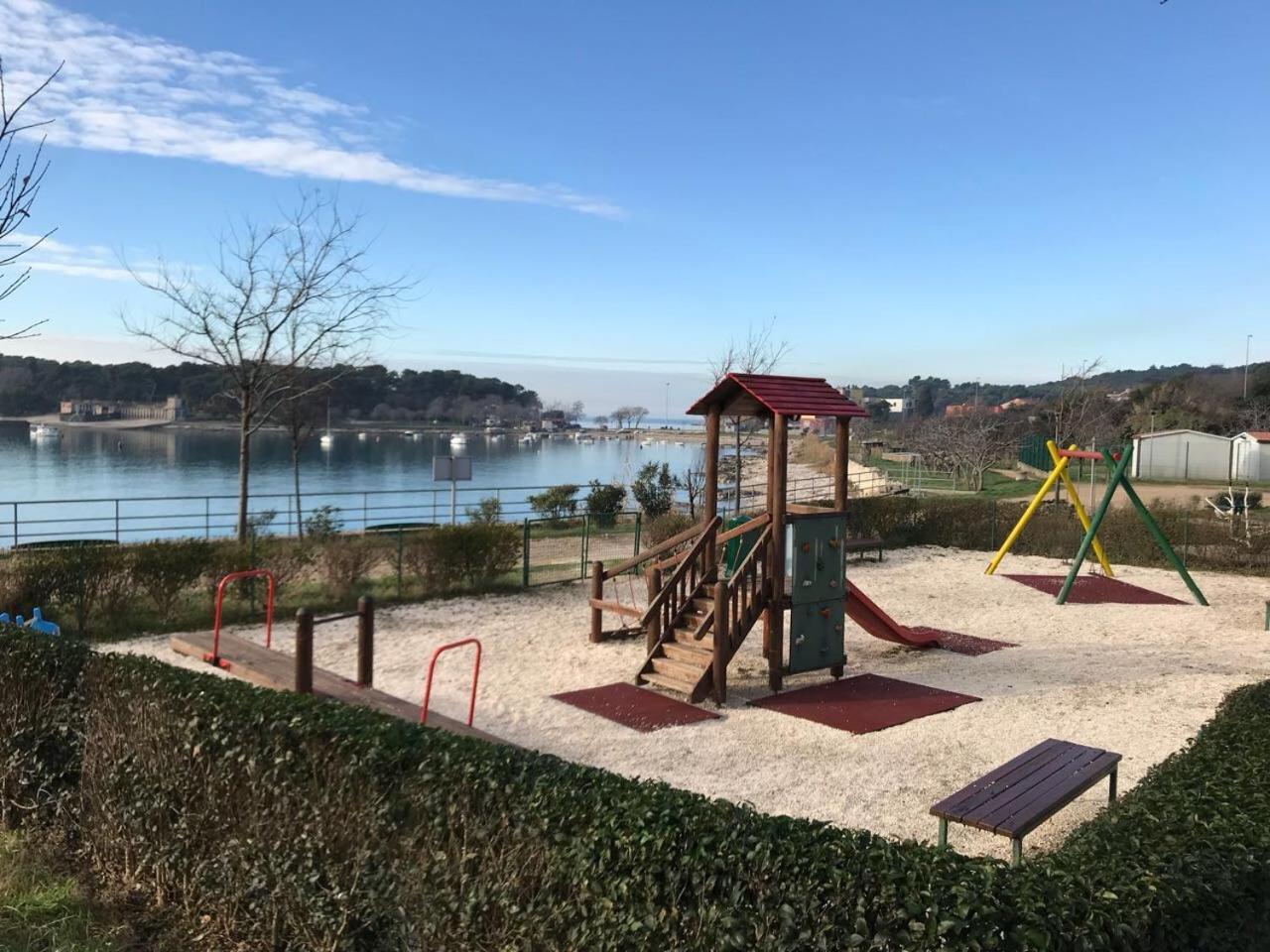 Divina V 150 Meters From The Apartman